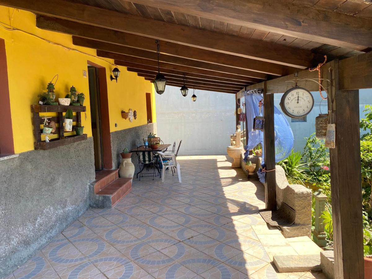 Casa Vacanza Sa Dommu De Teresa Nebida Exterior foto