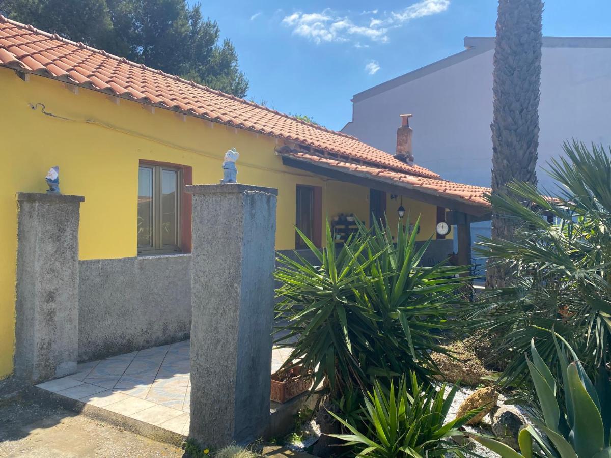 Casa Vacanza Sa Dommu De Teresa Nebida Exterior foto